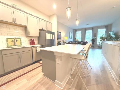 518 Gilder Drive Carmel IN 46032