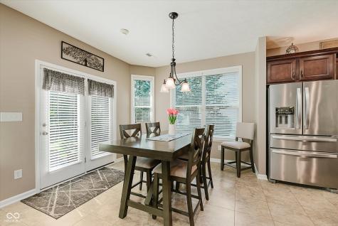 823 Colin Drive Avon IN 46123