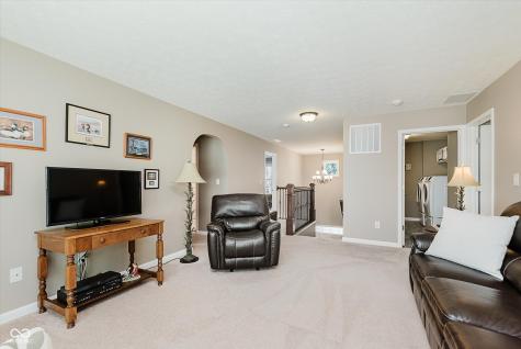 823 Colin Drive Avon IN 46123