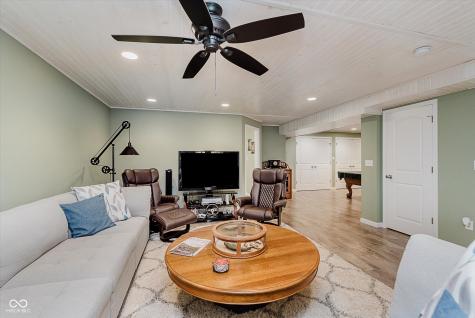 823 Colin Drive Avon IN 46123