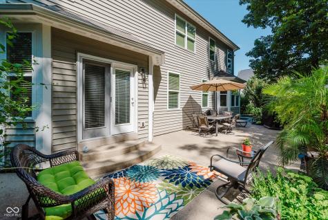 823 Colin Drive Avon IN 46123