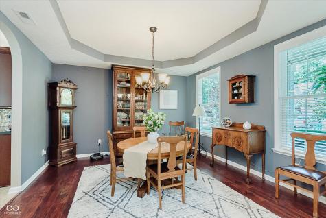 823 Colin Drive Avon IN 46123