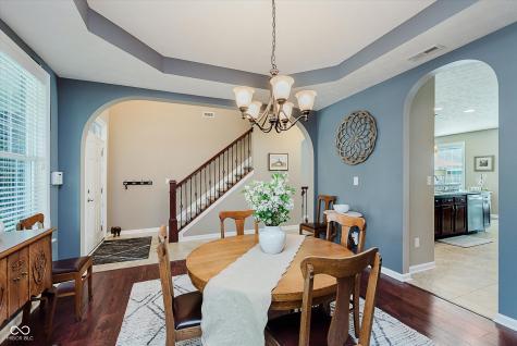 823 Colin Drive Avon IN 46123