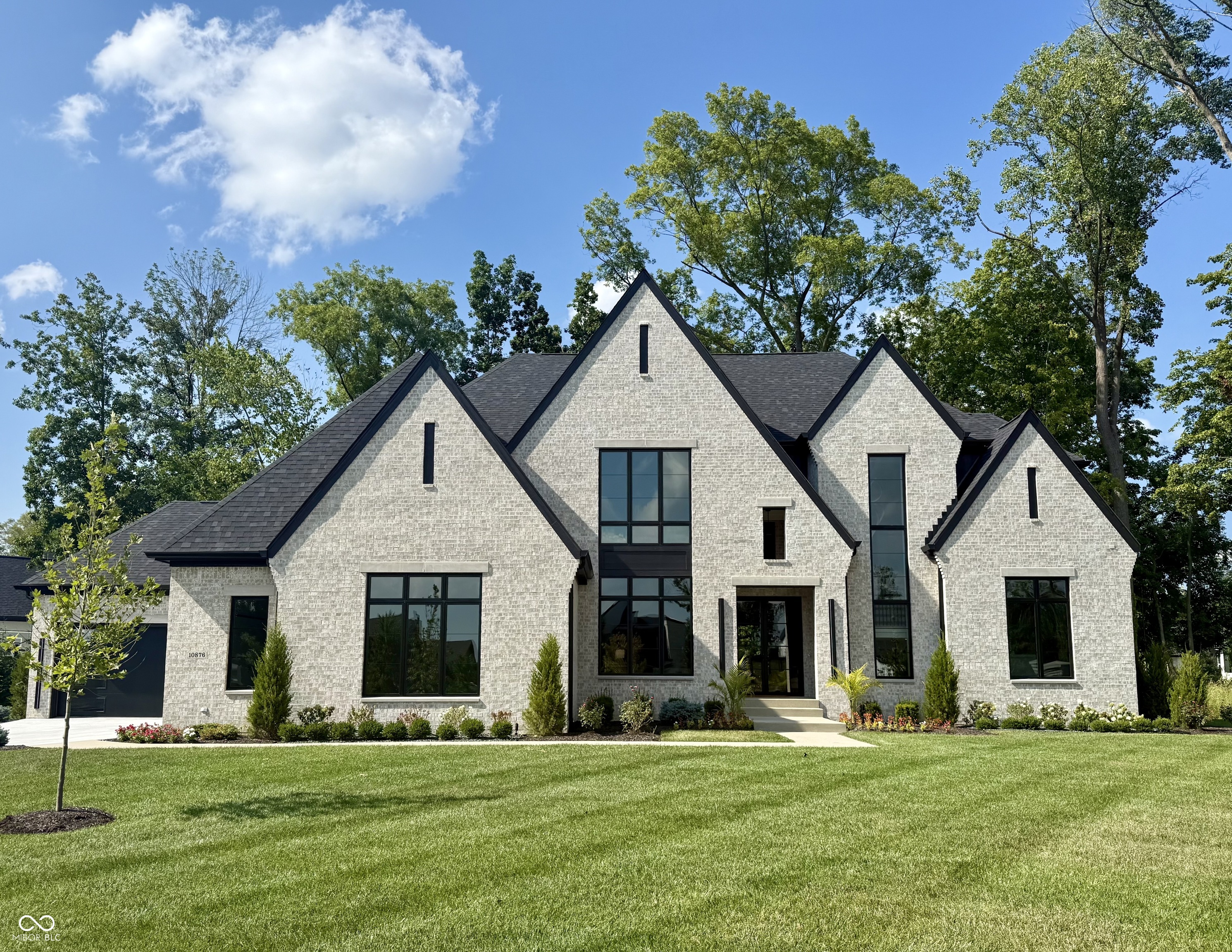 10876 Holliday Farms Boulevard Zionsville IN 46077