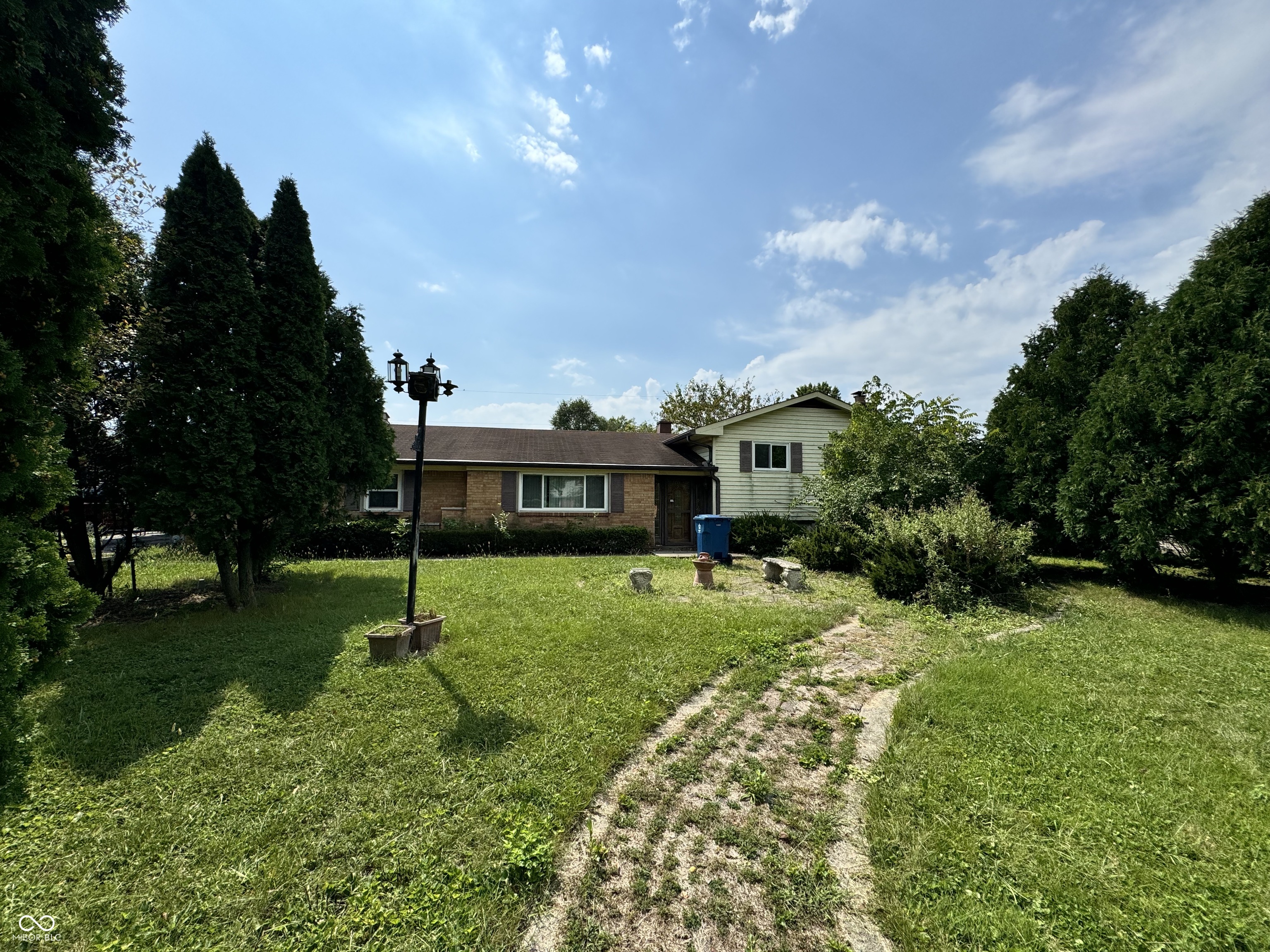 6327 E 52nd Place Indianapolis IN 46226