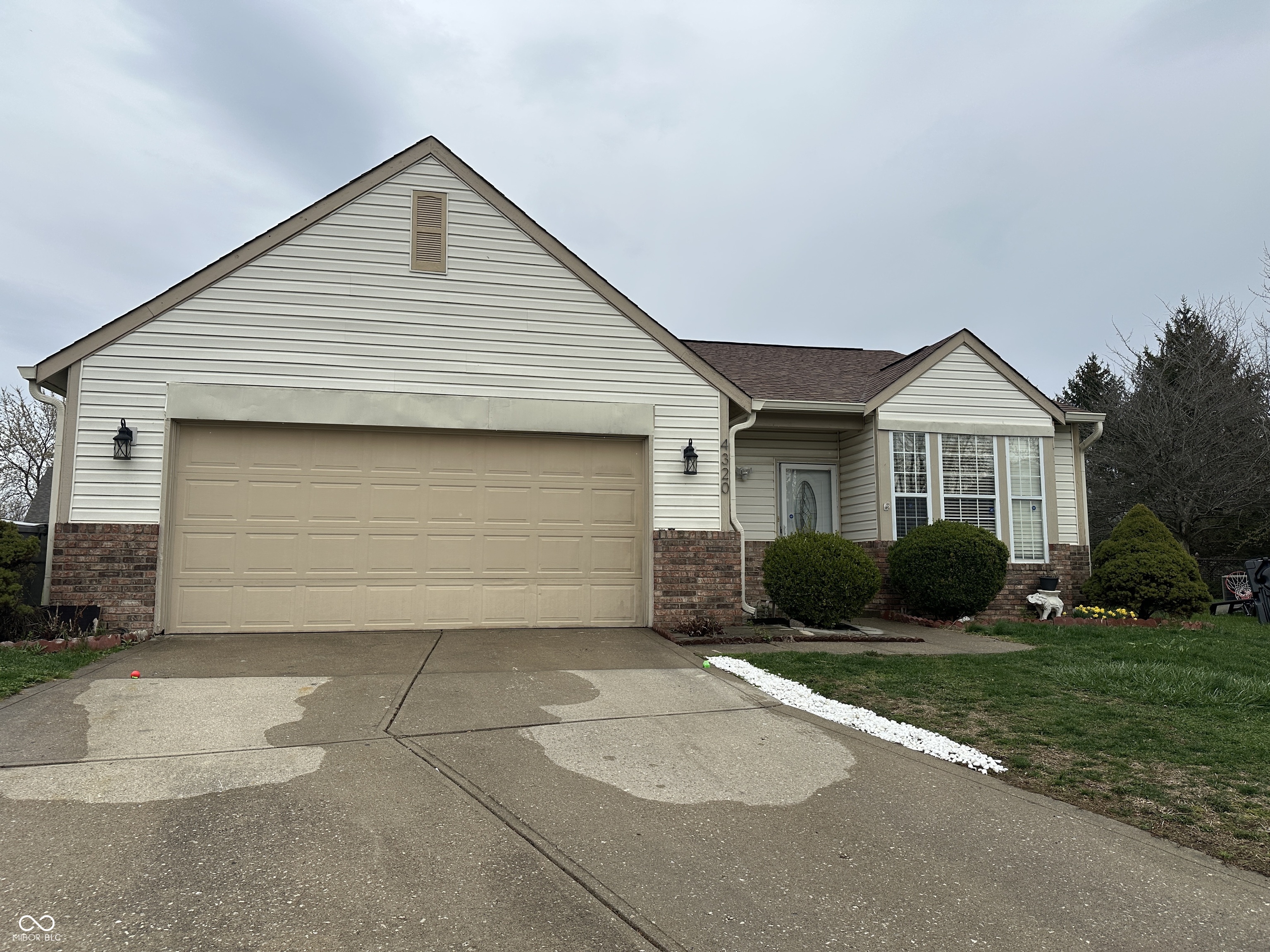 4320 Lucky Court Indianapolis IN 46203
