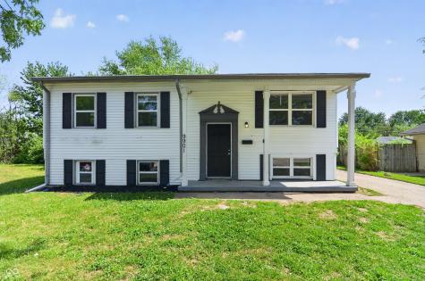 9901 Strathmore Court Indianapolis IN 46235
