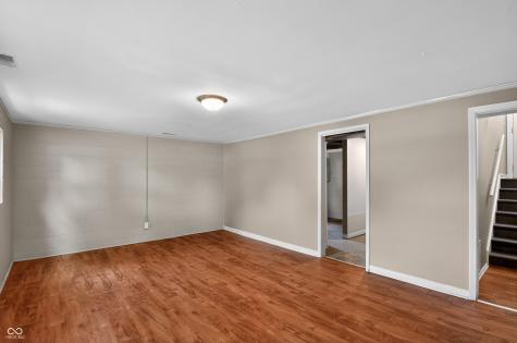 9901 Strathmore Court Indianapolis IN 46235