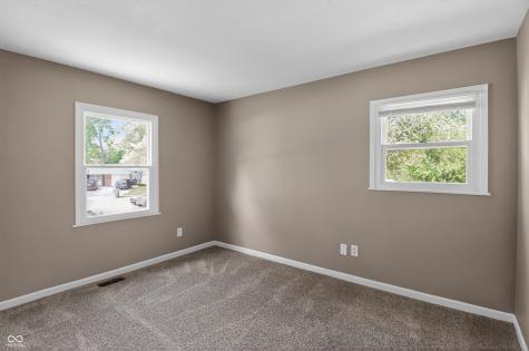 9901 Strathmore Court Indianapolis IN 46235