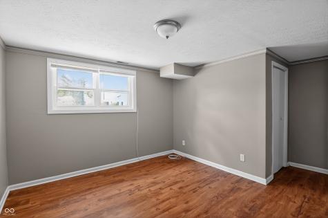 9901 Strathmore Court Indianapolis IN 46235