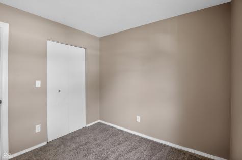 9901 Strathmore Court Indianapolis IN 46235