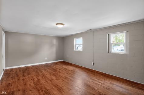 9901 Strathmore Court Indianapolis IN 46235