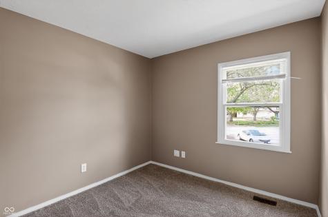 9901 Strathmore Court Indianapolis IN 46235