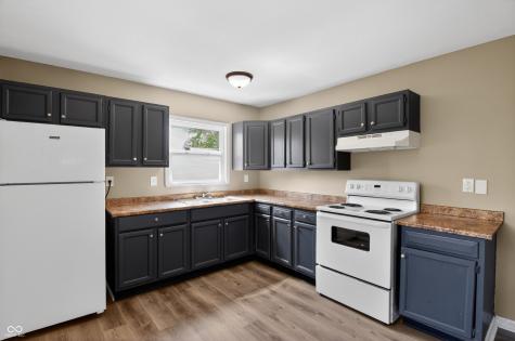 9901 Strathmore Court Indianapolis IN 46235