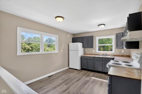 9901 Strathmore Court Indianapolis IN 46235