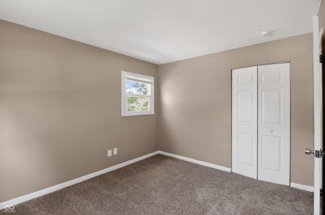 9901 Strathmore Court Indianapolis IN 46235