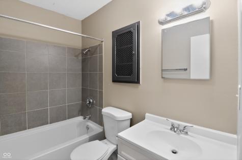 9901 Strathmore Court Indianapolis IN 46235