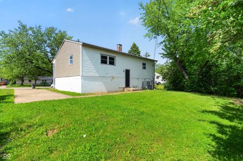 9901 Strathmore Court Indianapolis IN 46235