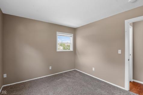 9901 Strathmore Court Indianapolis IN 46235