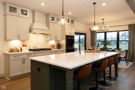 5086 Oak Ridge Trail Columbus IN 47201