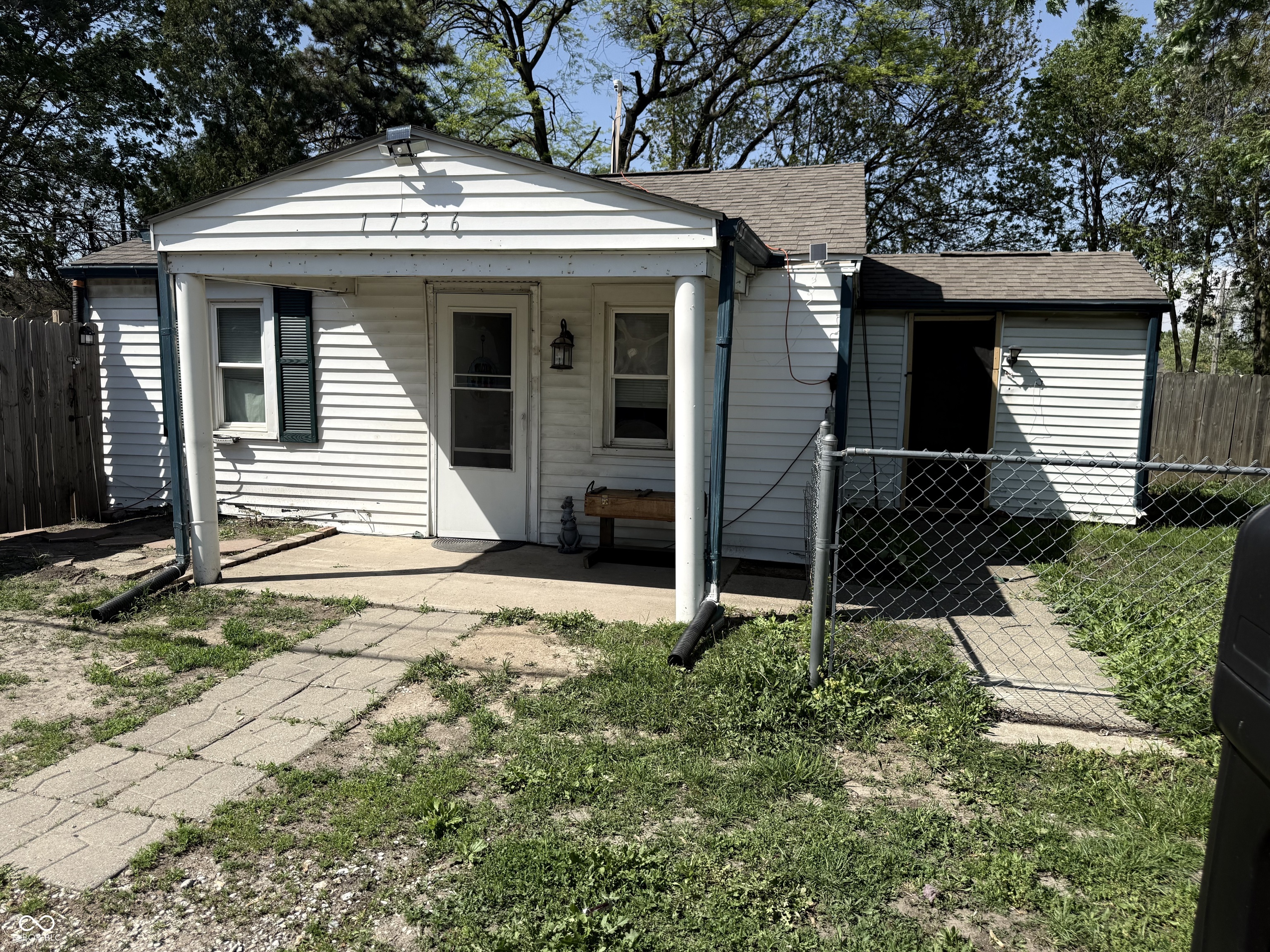 1736 S Belmont Avenue Indianapolis IN 46221