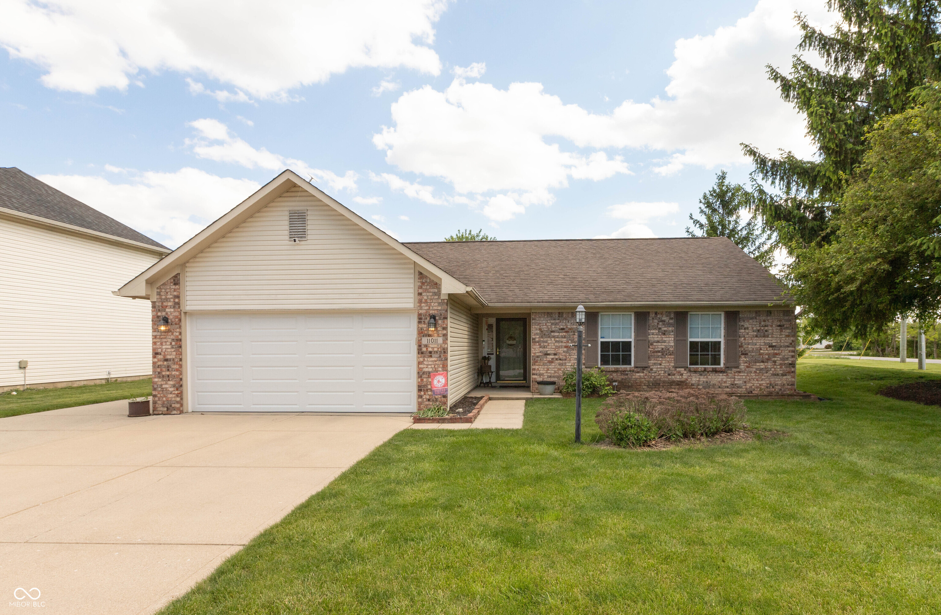 11011 Oakspring Drive Indianapolis IN 46239