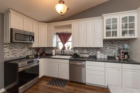 11011 Oakspring Drive Indianapolis IN 46239