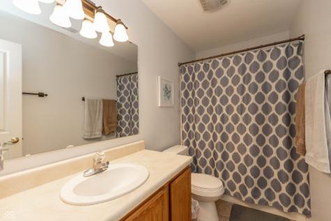 11011 Oakspring Drive Indianapolis IN 46239