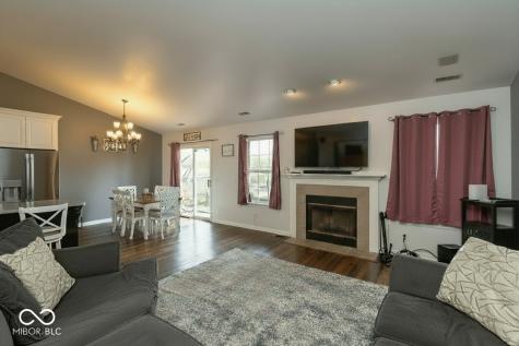 11011 Oakspring Drive Indianapolis IN 46239