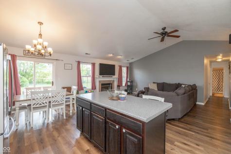 11011 Oakspring Drive Indianapolis IN 46239