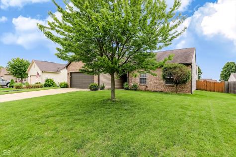 755 Booneway Lane Bargersville IN 46106