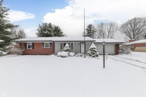 4555 Blackstone Drive Indianapolis IN 46237