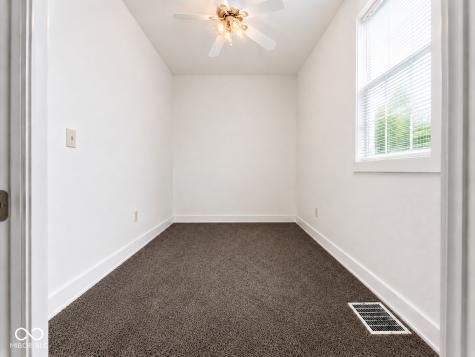 1225 E Adams Street Muncie IN 47305