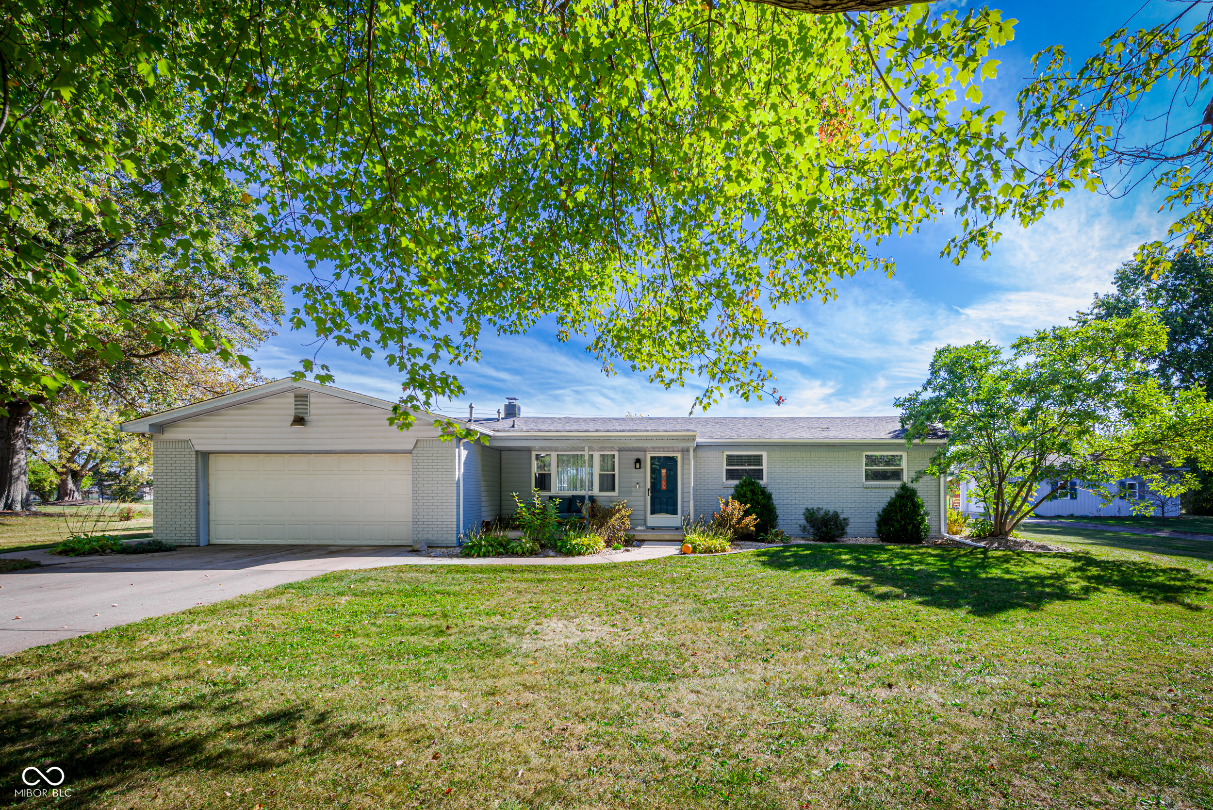 5665 S 950 E Zionsville IN 46077