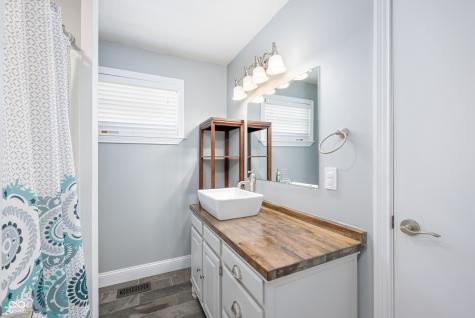 5665 S 950 E Zionsville IN 46077