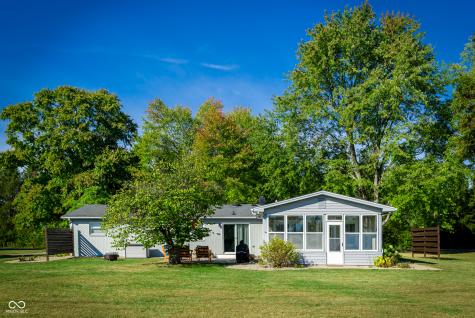 5665 S 950 E Zionsville IN 46077