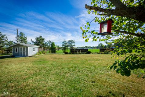 5665 S 950 E Zionsville IN 46077