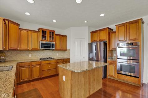 6216 Eagle Lake Drive Zionsville IN 46077
