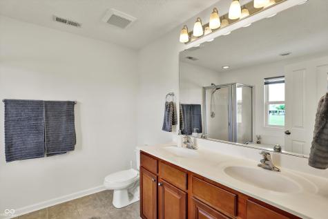 6216 Eagle Lake Drive Zionsville IN 46077