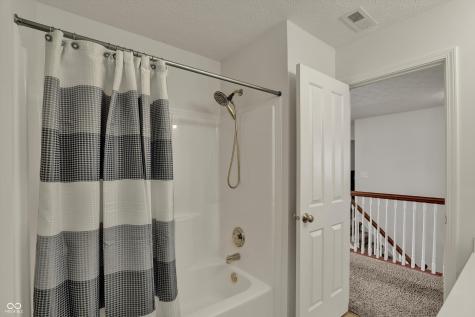 6216 Eagle Lake Drive Zionsville IN 46077