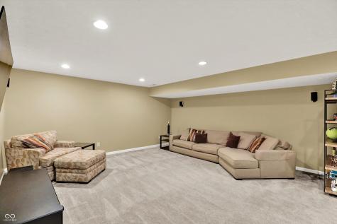 6216 Eagle Lake Drive Zionsville IN 46077