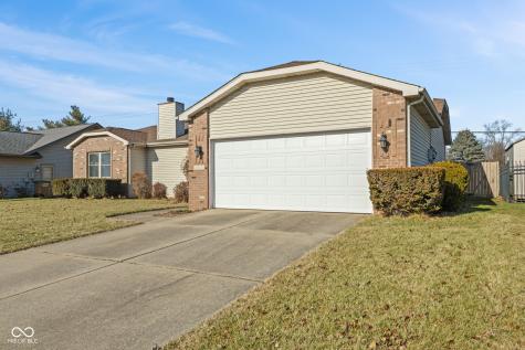 3810 Briar Hill Way Columbus IN 47203