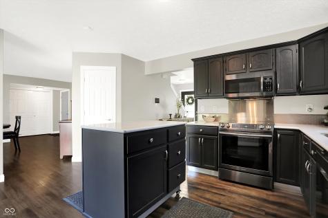 6830 Decatur Ridge Place Indianapolis IN 46221