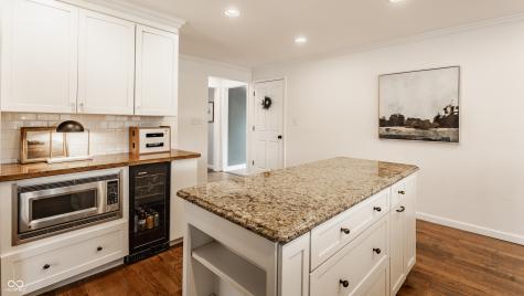 1303 Meadowbrook Drive Indianapolis IN 46240