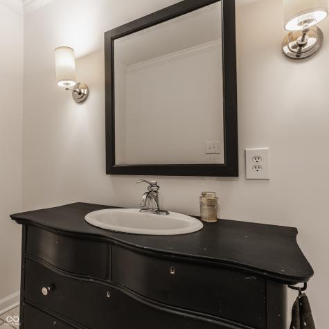 1303 Meadowbrook Drive Indianapolis IN 46240