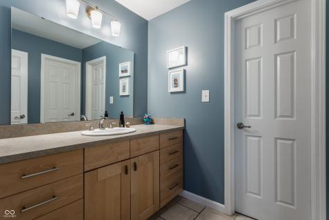 1303 Meadowbrook Drive Indianapolis IN 46240