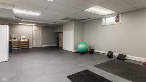 1303 Meadowbrook Drive Indianapolis IN 46240