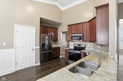 834 Bristle Lake Drive Brownsburg IN 46112