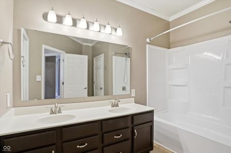 834 Bristle Lake Drive Brownsburg IN 46112