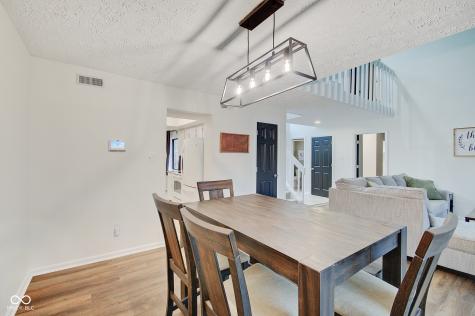 805 Crossbridge Court Avon IN 46123